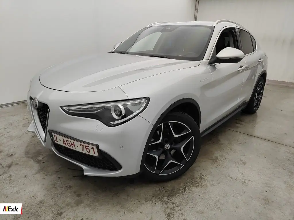 Alfa Romeo Stelvio - Alfa Romeo Stelvio 2.2 D 160 Super 5d